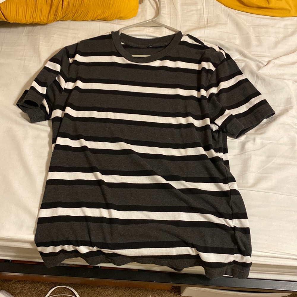 Medium Striped Black,grey,and white tee